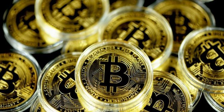 Crypto Market Update: SEC Pauses Bitwise ETF Conversion Soon After Approving Application