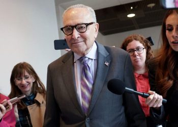 Shutdown clock ticks as Schumer, Democrats dig in on DHS funding demands
