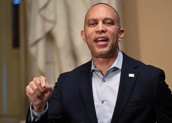 House Democrats vote to continue DHS shutdown despite Iran threat, Noem’s ouster